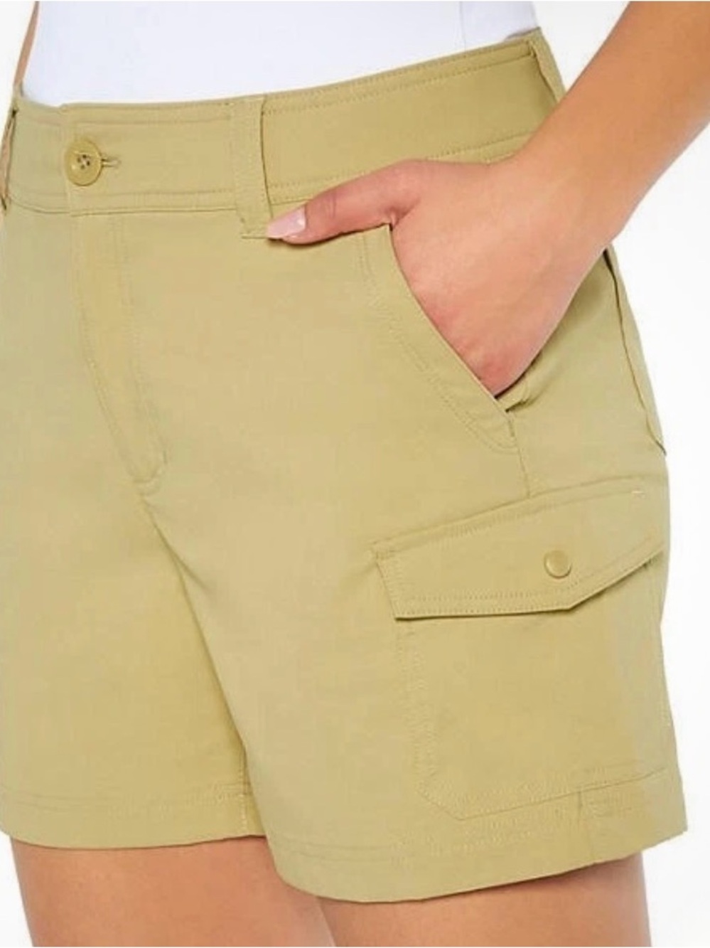 Eddie Bauer Women’s Tan Cargo Shorts